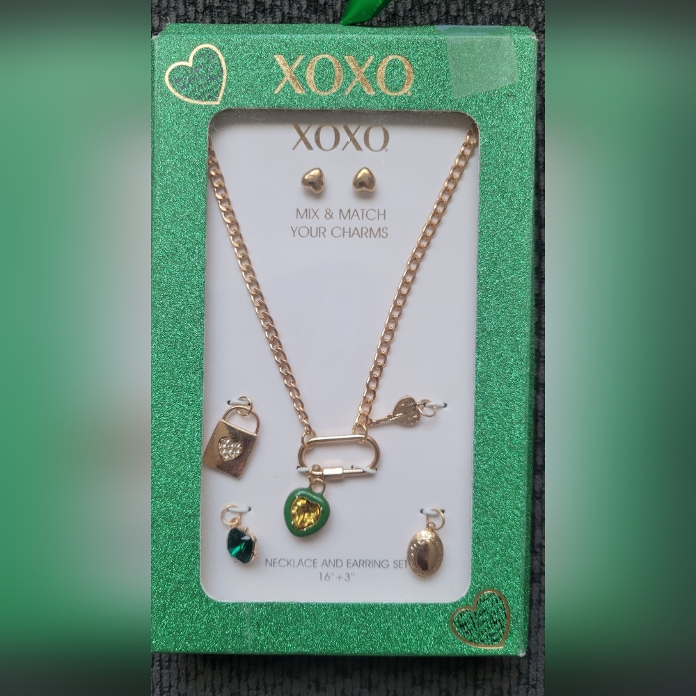 St Patrick's Day GREEN Accessory Bundle! Jewelry, Bag Charms, Socks & More - Picture 2 of 16